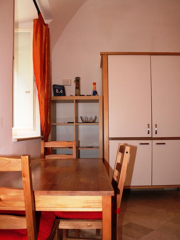 Hella Ibernesi 23 Fori Imperiali Inn, New Gestion! Řím Pokoj fotografie